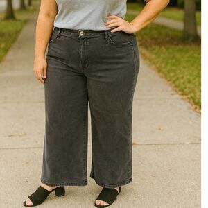 Old Navy Wow Wide Leg Gray Denim Jeans Plus Size 20 High Rise Distressed Minimal